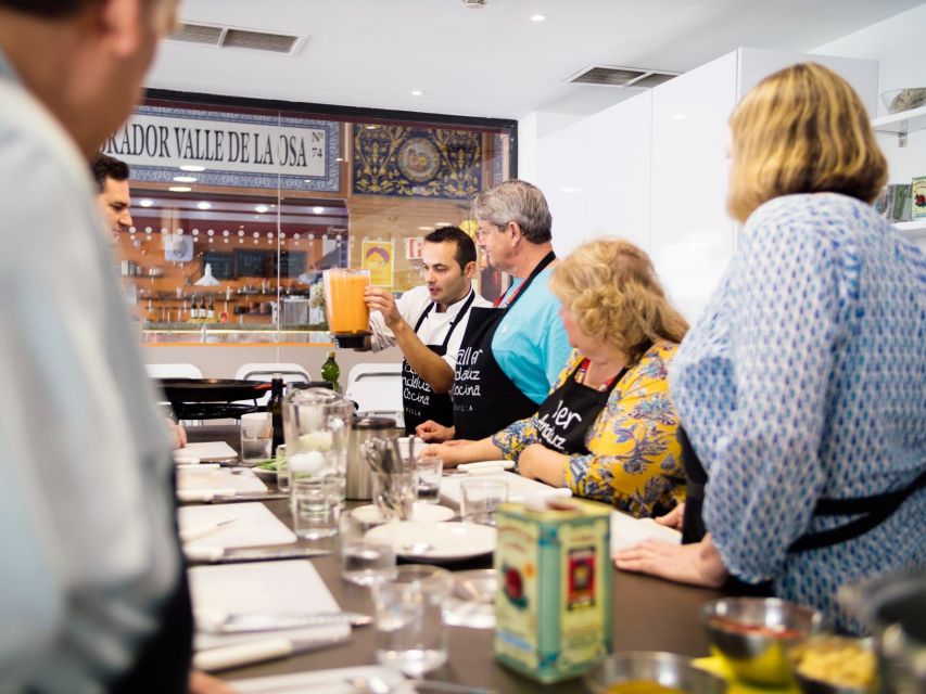 Seville: Spanish Cooking Class with Dinner - Sangria, dinner and the social side