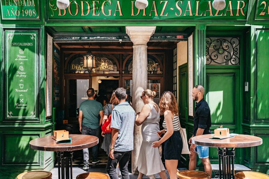 Seville: Tapas, Taverns and History Guided Walking Tour - Bodeguita Antonio Romero Arfe turns tastings into dinner