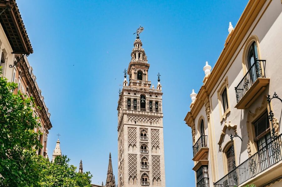 Seville: Tapas, Taverns and History Guided Walking Tour - Gloria&Rositas finishes with handmade ice cream