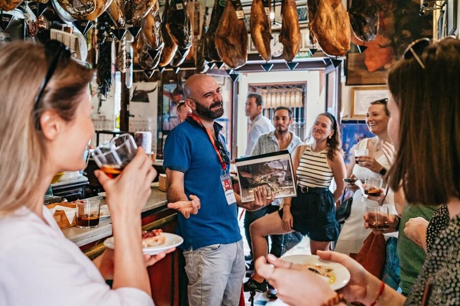 Seville: Tapas, Taverns and History Guided Walking Tour - Las Teresas and the first taste of old Seville