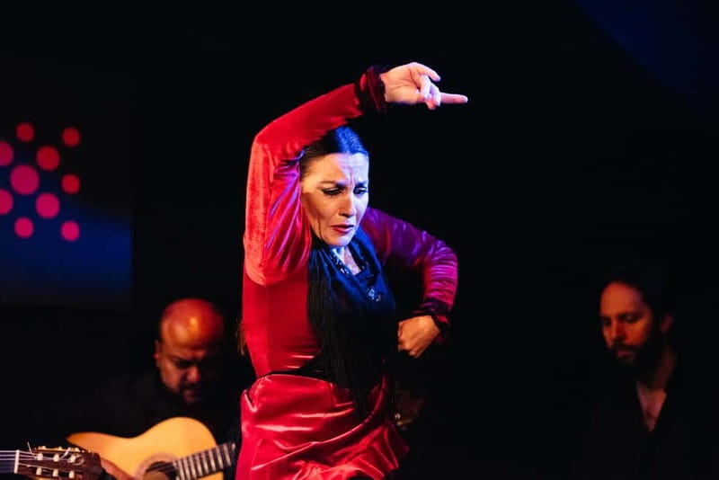 Seville: Tapas Walking Tour with Traditional Flamenco Show - Key points to know before booking