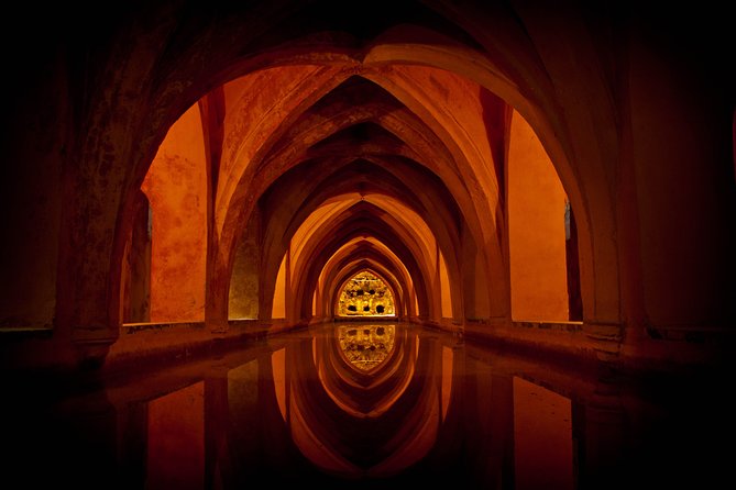 Seville: The City’s Top Highlights - Seville Cathedral: one focused hour beneath the Gothic vaults