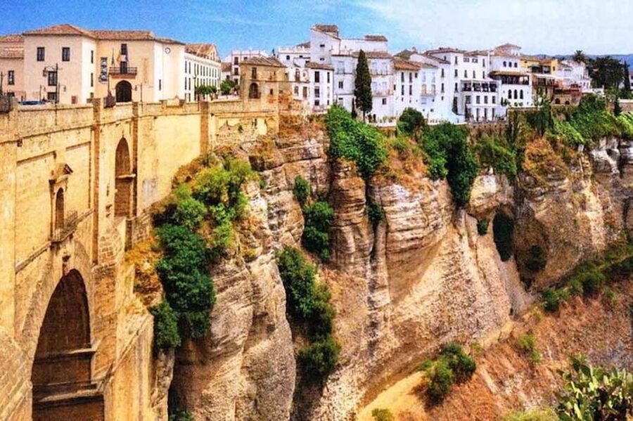 Seville: Transfer to Málaga with visit to Ronda - Why Ronda makes this transfer worthwhile