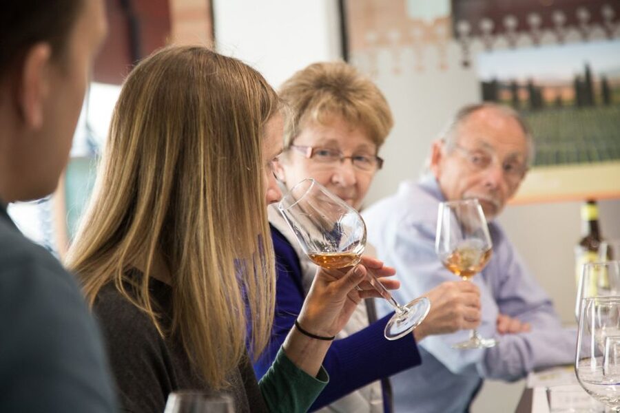 Seville: Triana Market Tour with Tastings - Key points at a glance