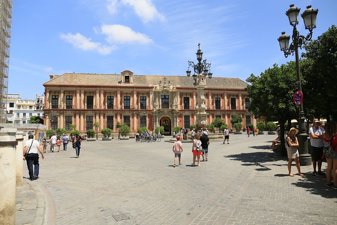 Seville, walk through the heart of the city - Santa Cruz: Seville’s most atmospheric quarter
