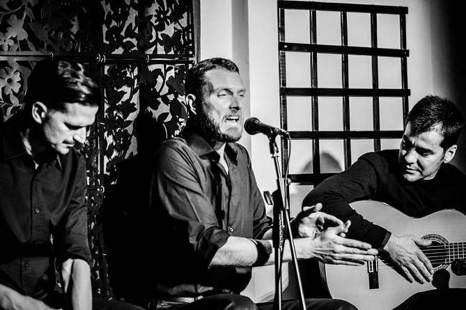 Skip the line: Tablao Flamenco Andalusí Ticket - Inside the Arenal tablao