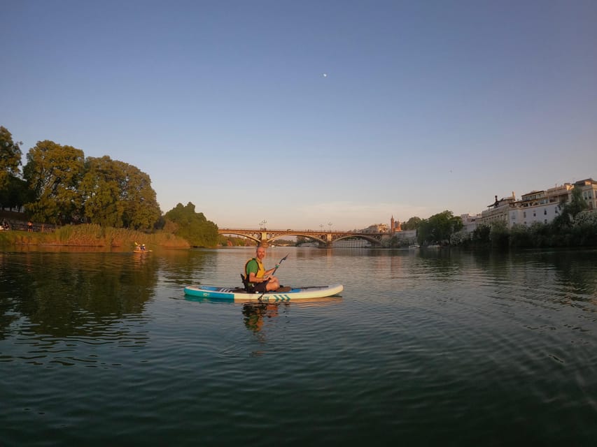 Sunset Kayak: Historic Seville, Triana and La Cartuja - Pabellón de la Navegación and Seville’s ocean voyages
