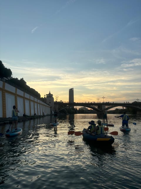 Sunset Kayaking - Five minutes of safety before the river route