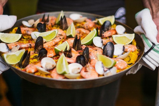 Tapas and Flamenco in Seville - The guide makes the difference