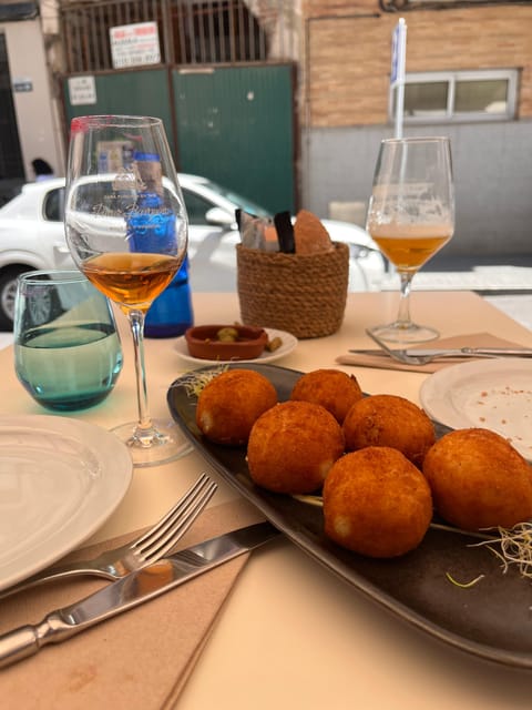 Tapas Tour Cordoba & Wine Experience with chef and sommelier - The fourth stop: a private wine place and local tapas