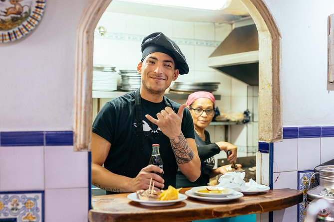The Award-Winning Private Food Tour of Seville: 6 or 10 Tastings - Vegetarian diners and mixed groups