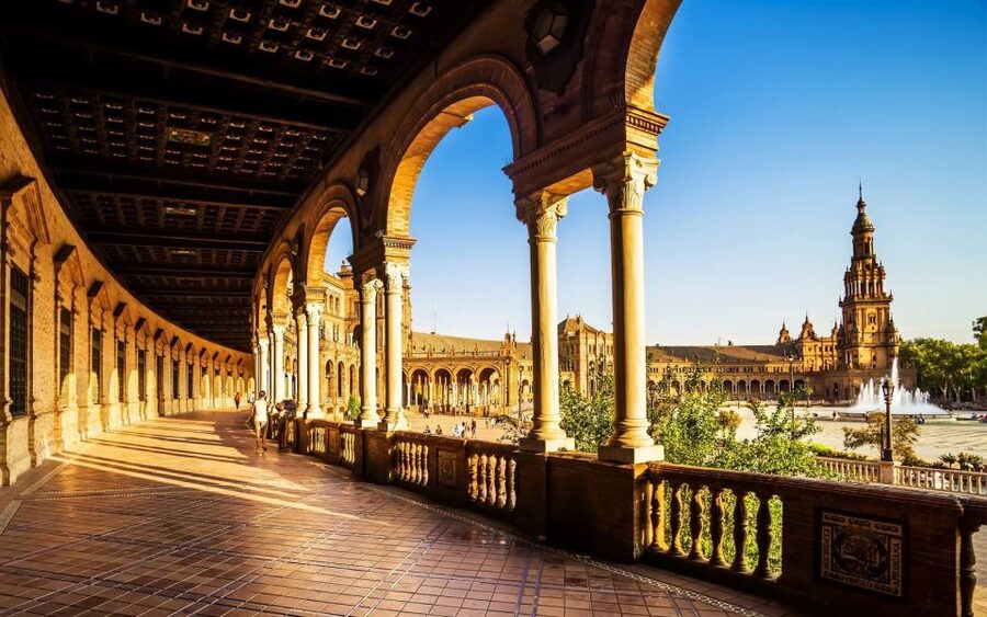 The Best of Seville: Private 2,5 Hour Walking Tour - Seville Cathedral from the outside