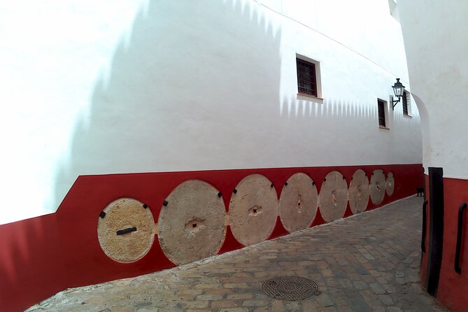 The must see in Seville - A pause near Hospital de los Venerables
