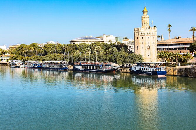 Tour in Seville Tourist Bus, Panoramic Cruise and Walking Tour - The bus route, from Torre del Oro to Plaza de Armas