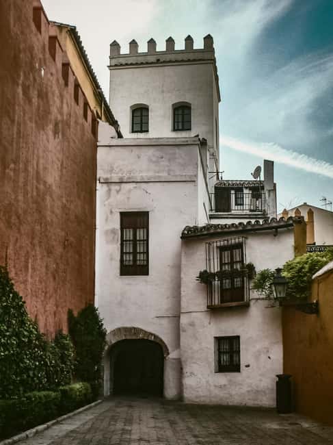 Tour Sevilla de las 3 Culturas - Giralda, Cathedral, and the Archbishop’s Palace