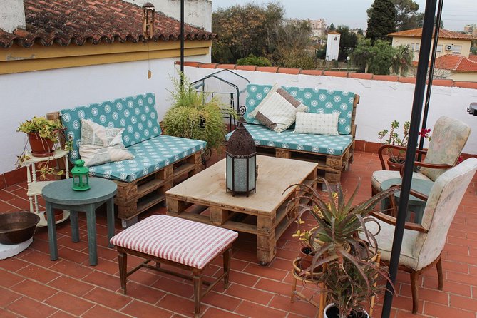 Traditional Spanish Cooking Class in Local Seville Home - Starting With Wine, Olives, and Conversation