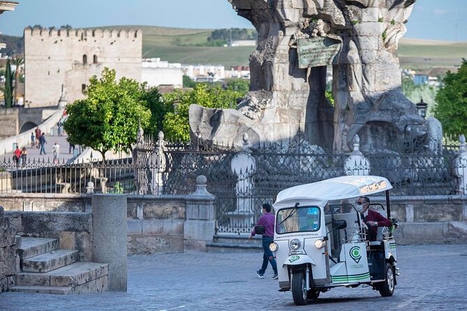 Tuk tuk route through Córdoba - Guides who make the short ride personal
