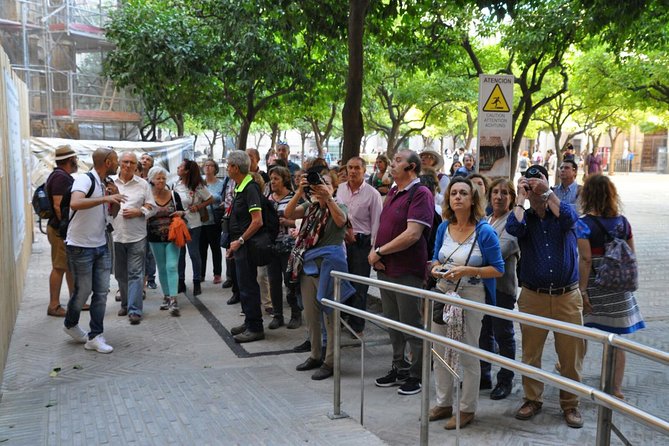 Unmissable Seville private tour - Santa Cruz, where Seville’s story gets personal