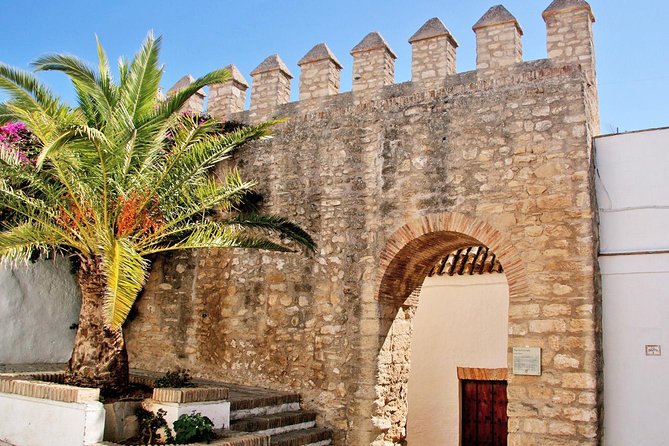 Vejer de la Frontera & Bolonia Beach Private Tour from Cadiz - Vejer de la Frontera, white walls and Arabic heritage