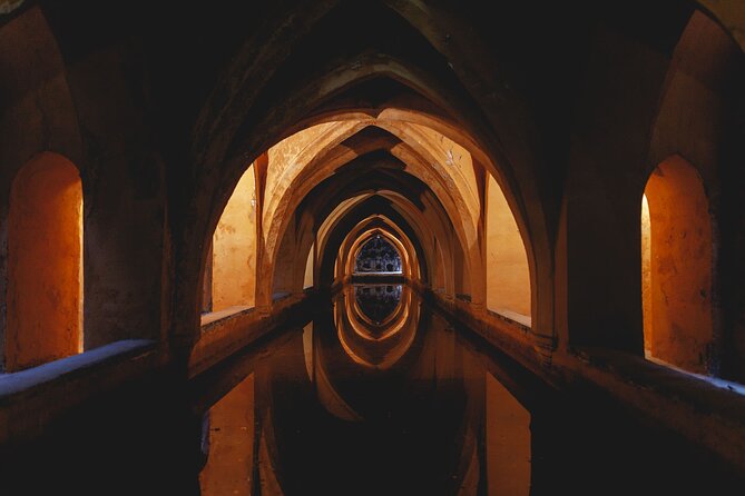 VIP Guided Seville Alcazar Pre-Opening, Cathedral & Old Town - Who will get the most from this morning