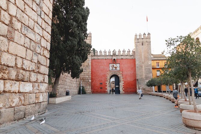 VIP Guided Seville Alcazar Pre-Opening, Cathedral & Old Town - Inside the Royal Alcazar in 1 hour 45 minutes