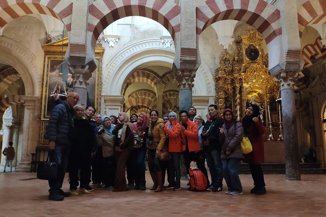 Visit Cathedral Mosque with official guide. Small groups - The guides: Maria and Lourdes