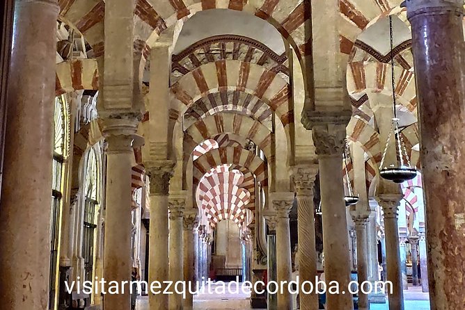 Visit Cathedral Mosque with official guide. Small groups - Practical details that affect your day