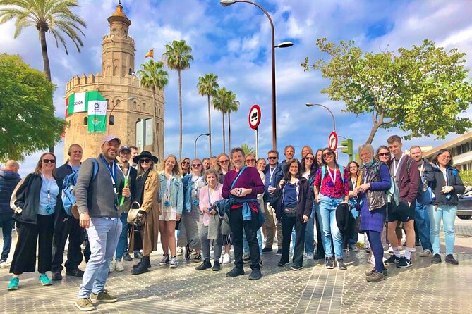 Walking Tour of Sevilla's Historic Sites - Santa Cruz, Plaza de Doña Elvira, and Patio de Banderas