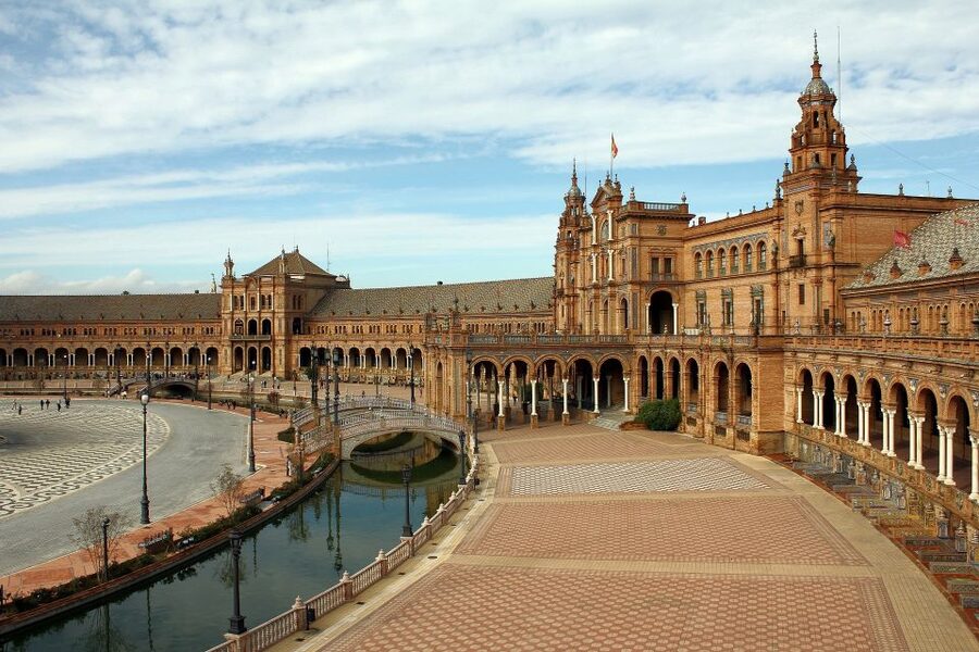 Welcome to Seville: Private Tour with a Local Host - A local introduction shaped around your Seville
