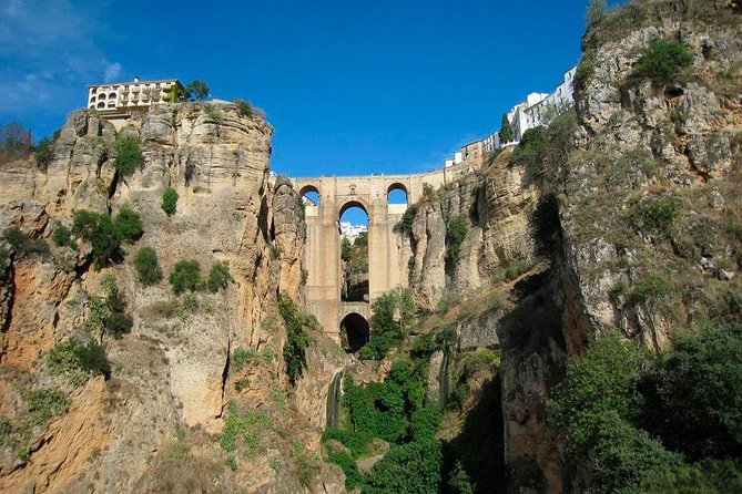 White Villages and Ronda Day Tour from Seville - Ronda in two hours