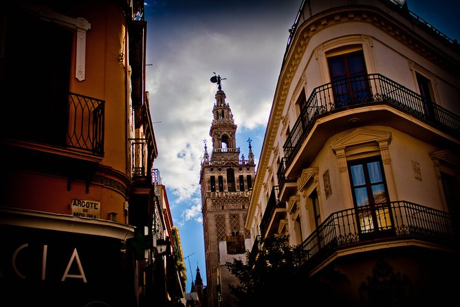“Your First Day in Seville, the Local Way” - The Cathedral exterior and the Alcázar walls