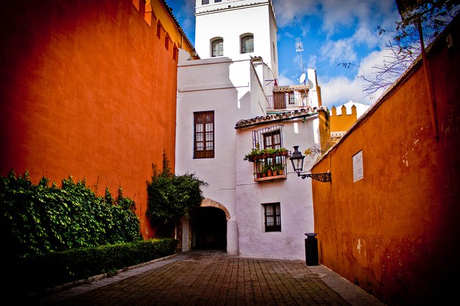 “Your First Day in Seville, the Local Way” - Following the Guadalquivir by bike